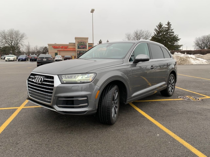 2017 Audi Q7  Premium